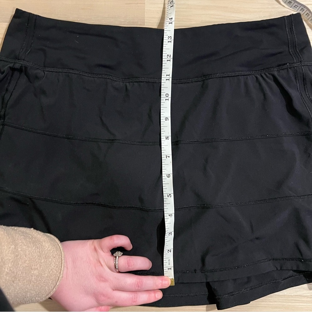 Lululemon Pace Rival Skirt Size 8 Tall
*4-way Stretch 15" Black - Picture 10 of 13